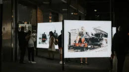 Foram furtadas 5 telas da exposição de rua